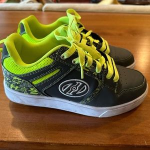 Heelys size 7